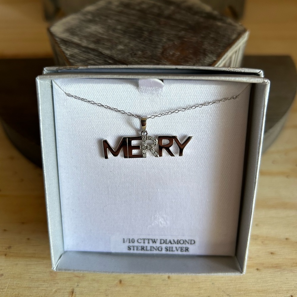 Sterling Silver Holiday Pendant (MERRY)w 18” chain Winter Clearance Event !!